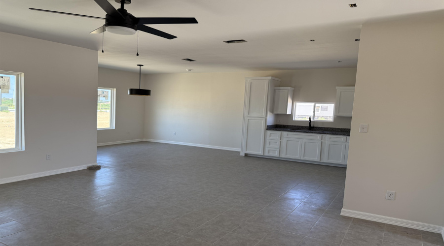 5010 Rio Seco St., Laredo, Texas 78046-0139, 3 Bedrooms Bedrooms, 5 Rooms Rooms,2 BathroomsBathrooms,Residential,For Sale,5010 Rio Seco St.,20252587 5010 Rio Seco St., Laredo, Texas 78046-0139, 3 Bedrooms Bedrooms, 5 Rooms Rooms,2 BathroomsBathrooms,Residential,For Sale,5010 Rio Seco St.,20252587