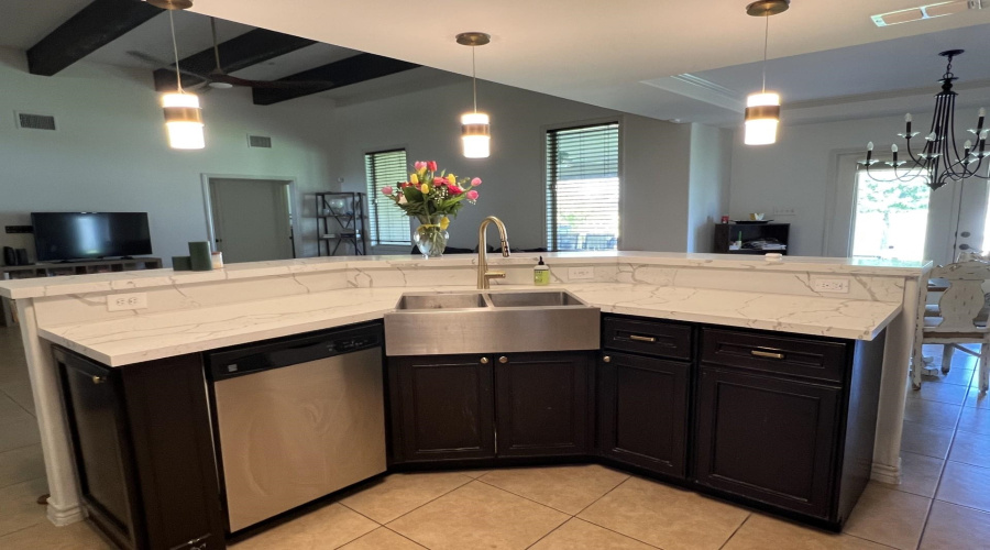1120 Harlan St, Laredo, Texas 78045, 3 Bedrooms Bedrooms, 6 Rooms Rooms,2 BathroomsBathrooms,Residential,For Rent,1120 Harlan St,20252589