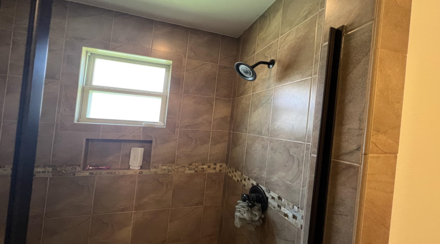 1120 Harlan St, Laredo, Texas 78045, 3 Bedrooms Bedrooms, 6 Rooms Rooms,2 BathroomsBathrooms,Residential,For Rent,1120 Harlan St,20252589