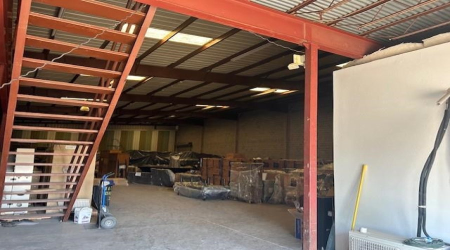 1808 Aduanales, Laredo, Texas 78041-0000, 1 Bedroom Bedrooms, ,1 BathroomBathrooms,Commercial/industrial,For Rent,1808 Aduanales,20252635