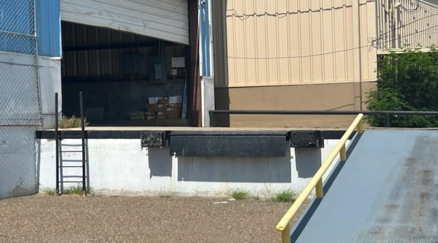 1808 Aduanales, Laredo, Texas 78041-0000, 1 Bedroom Bedrooms, ,1 BathroomBathrooms,Commercial/industrial,For Rent,1808 Aduanales,20252635