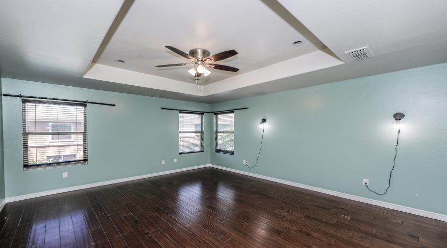 9813 Sandhill Dr, Laredo, Texas 78045, 3 Bedrooms Bedrooms, 5 Rooms Rooms,2 BathroomsBathrooms,Residential,For Sale,9813 Sandhill Dr,20252643