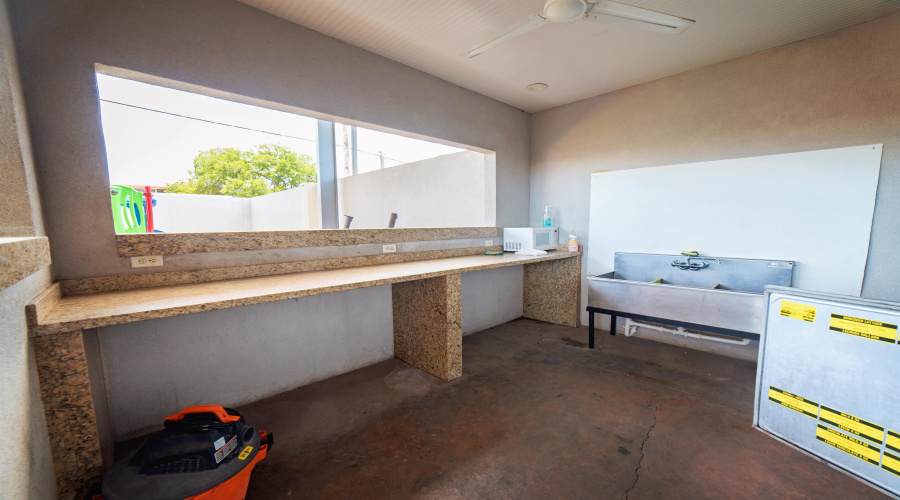 5219 Tesoro Plaza Dr, Laredo, Texas 78041, 1 Room Rooms,4 BathroomsBathrooms,Commercial retail/office,For Sale,5219 Tesoro Plaza Dr,20252658