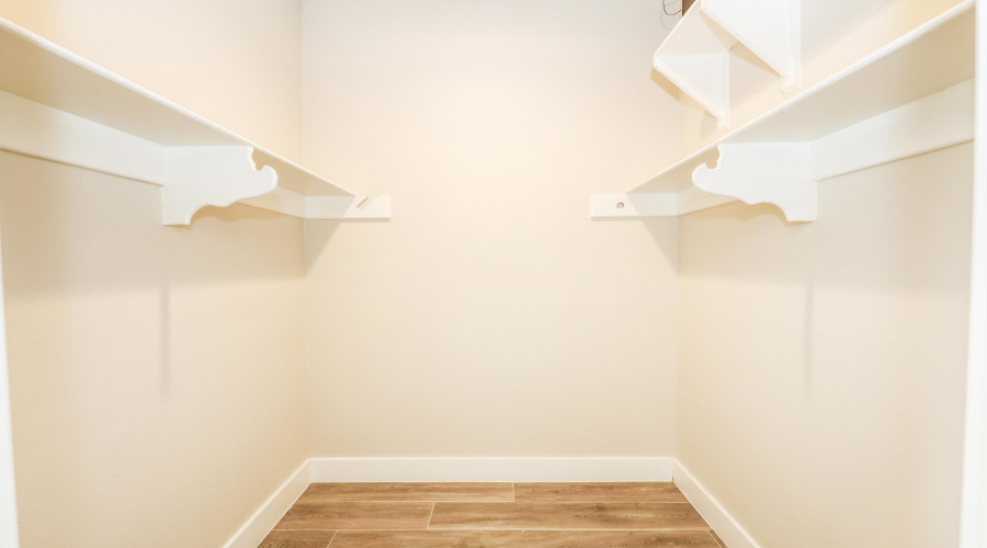 ABST 591 SUR 2143, LAREDO, Texas 78040, 4 Bedrooms Bedrooms, 6 Rooms Rooms,4 BathroomsBathrooms,Residential,For Sale,ABST 591 SUR 2143,20252673