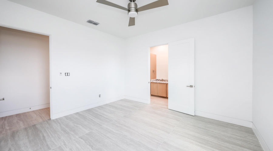 526 Journey Loop, LAREDO, Texas 78045, 3 Bedrooms Bedrooms, 6 Rooms Rooms,3 BathroomsBathrooms,Residential,For Sale,526 Journey Loop,20252694