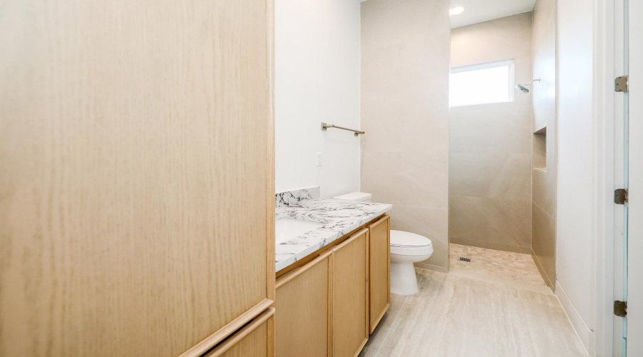 526 Journey Loop, LAREDO, Texas 78045, 3 Bedrooms Bedrooms, 6 Rooms Rooms,3 BathroomsBathrooms,Residential,For Sale,526 Journey Loop,20252694