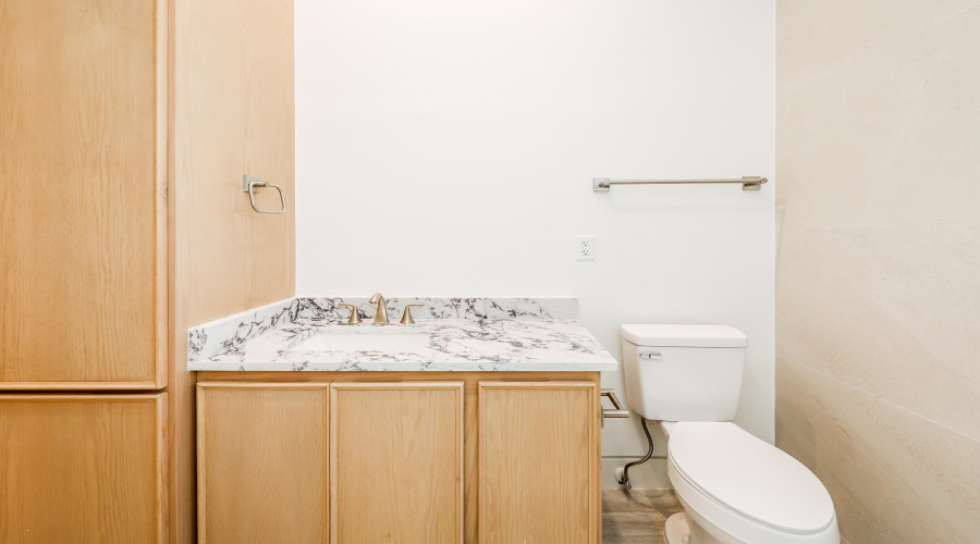 526 Journey Loop, LAREDO, Texas 78045, 3 Bedrooms Bedrooms, 6 Rooms Rooms,3 BathroomsBathrooms,Residential,For Sale,526 Journey Loop,20252694