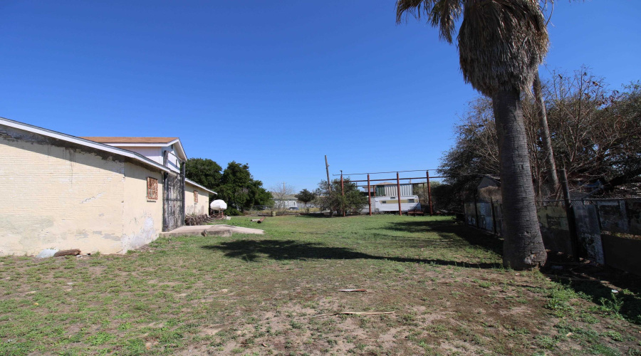 2901 Guadalupe St, Laredo, Texas 78043, ,Land,For Sale,2901 Guadalupe St,20252650