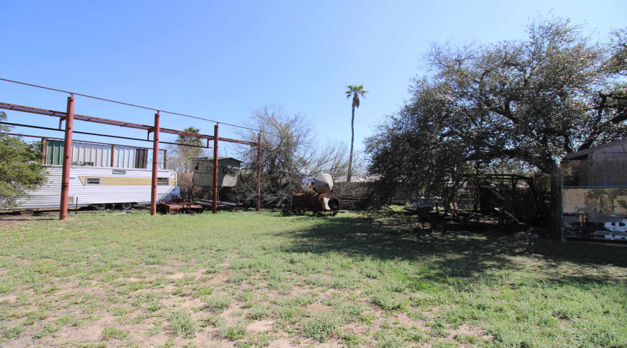 2901 Guadalupe St, Laredo, Texas 78043, ,Land,For Sale,2901 Guadalupe St,20252650