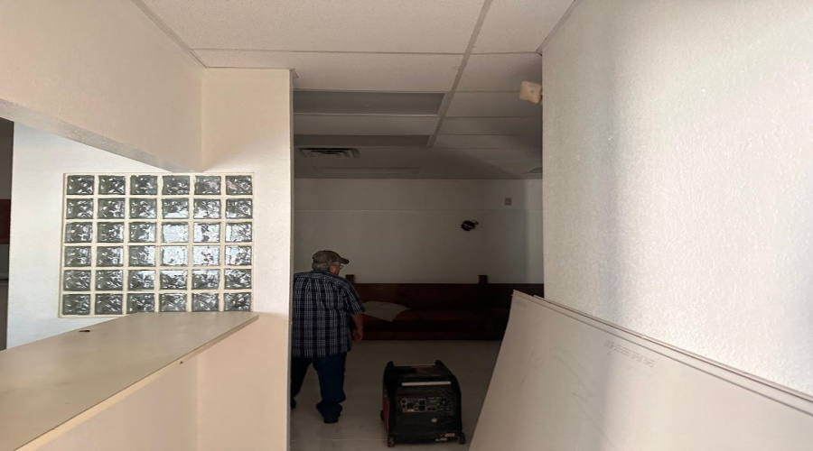 205 W Village Blvd, Laredo, Texas 78041, 1 Room Rooms,4 BathroomsBathrooms,Commercial retail/office,For Sale,205 W Village Blvd,20252710