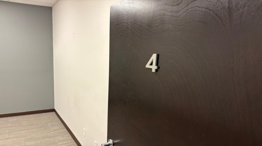 6999 McPherson Rd, LAREDO, Texas 78041, 51 Rooms Rooms,4 BathroomsBathrooms,Commercial retail/office,For Rent,6999 McPherson Rd,20252918