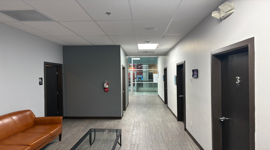 6999 McPherson Rd, LAREDO, Texas 78041, 51 Rooms Rooms,4 BathroomsBathrooms,Commercial retail/office,For Rent,6999 McPherson Rd,20252919