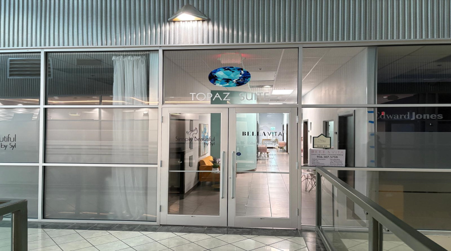 6999 McPherson Rd, LAREDO, Texas 78041, 51 Rooms Rooms,4 BathroomsBathrooms,Commercial retail/office,For Rent,6999 McPherson Rd,20252932