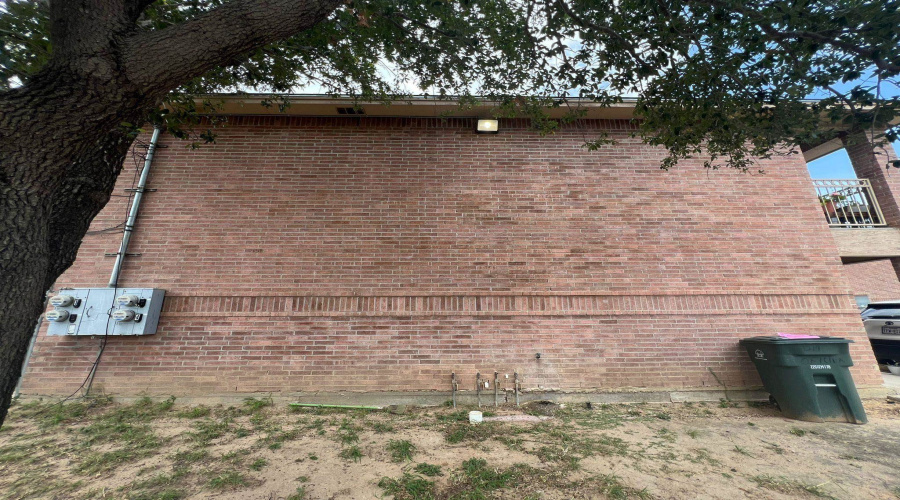 1319 Corpus Christi St, Laredo, Texas 78040-0000, 6 Rooms Rooms,4 BathroomsBathrooms,Commercial retail/office,For Sale,1319 Corpus Christi St,20252945