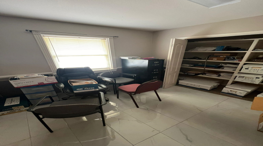 1319 Corpus Christi St, Laredo, Texas 78040-0000, 6 Rooms Rooms,4 BathroomsBathrooms,Commercial retail/office,For Sale,1319 Corpus Christi St,20252945