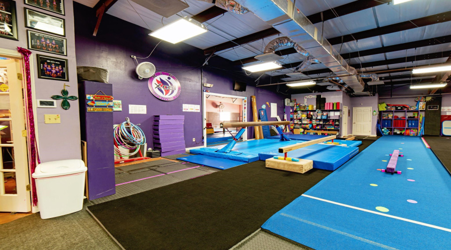 8917 Molly Dr, Laredo, Texas 78045, 1 Room Rooms,2 BathroomsBathrooms,Commercial retail/office,For Sale,8917 Molly Dr,20253044