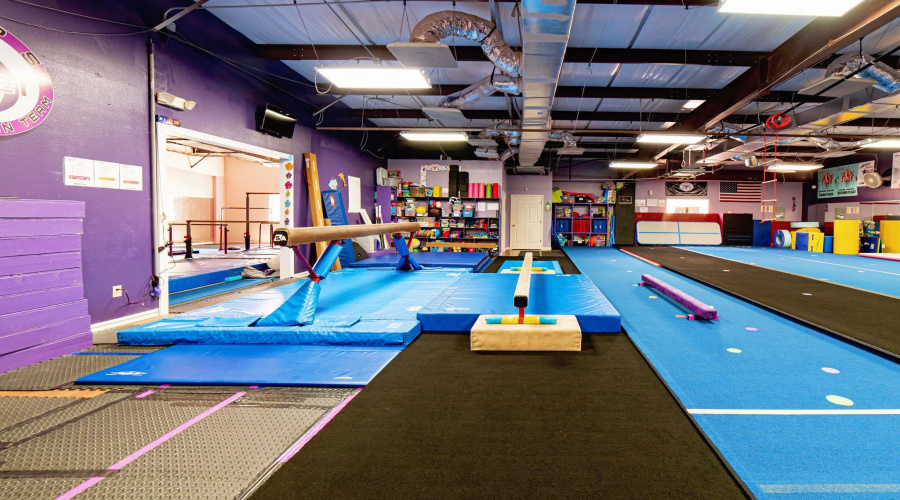 8917 Molly Dr, Laredo, Texas 78045, 1 Room Rooms,2 BathroomsBathrooms,Commercial retail/office,For Sale,8917 Molly Dr,20253044