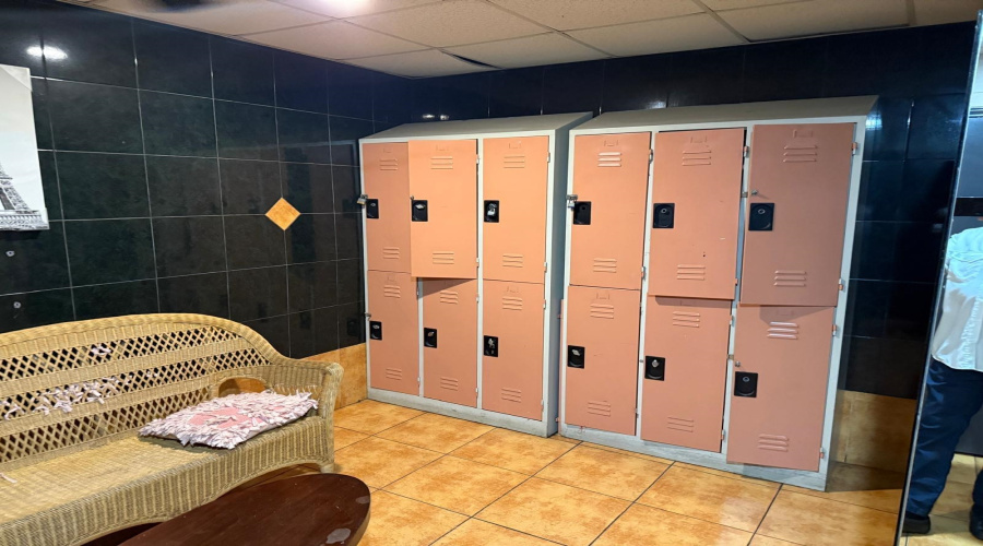 1719 Hillside Rd, Laredo, Texas 78041, 1 Room Rooms,2 BathroomsBathrooms,Commercial retail/office,For Sale,1719 Hillside Rd,20253046