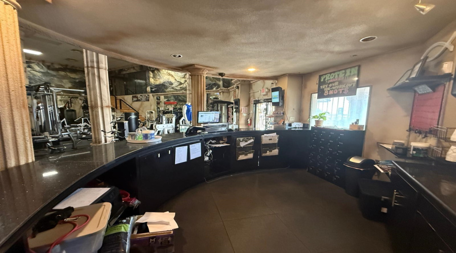 1719 Hillside Rd, Laredo, Texas 78041, 1 Room Rooms,2 BathroomsBathrooms,Commercial retail/office,For Sale,1719 Hillside Rd,20253046