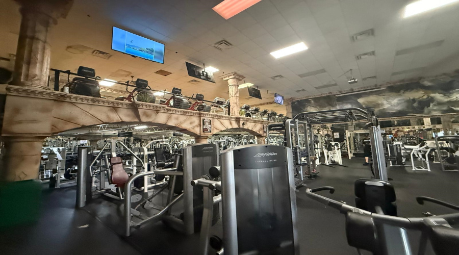 1719 Hillside Rd, Laredo, Texas 78041, 1 Room Rooms,2 BathroomsBathrooms,Commercial retail/office,For Sale,1719 Hillside Rd,20253046