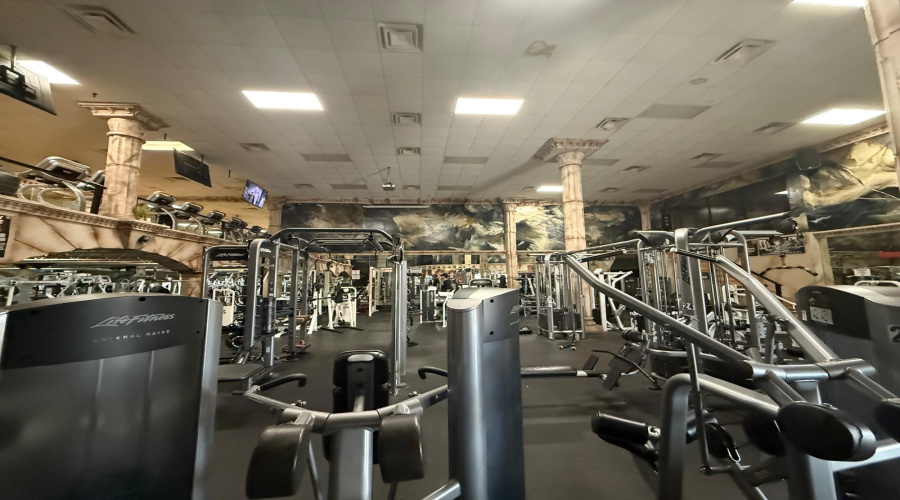 1719 Hillside Rd, Laredo, Texas 78041, 1 Room Rooms,2 BathroomsBathrooms,Commercial retail/office,For Sale,1719 Hillside Rd,20253046