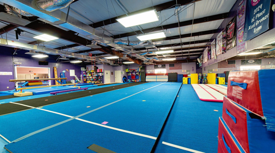 8917 Molly Dr, Laredo, Texas 78045, 1 Room Rooms,Commercial retail/office,For Sale,8917 Molly Dr,20253049