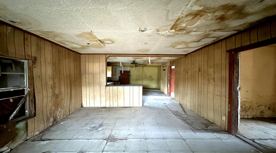 410 E Eistetter St, laredo, Texas 78041, 2 Bedrooms Bedrooms, 4 Rooms Rooms,2 BathroomsBathrooms,Residential,For Sale,410 E Eistetter St,20244795