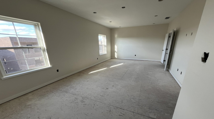 210 Veracruz Dr., Laredo, Texas 78045, 3 Bedrooms Bedrooms, 5 Rooms Rooms,2 BathroomsBathrooms,Residential,For Sale,210 Veracruz Dr.,20244999