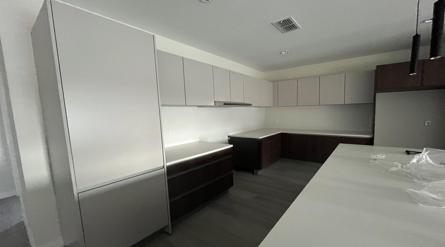 210 Veracruz Dr., Laredo, Texas 78045, 3 Bedrooms Bedrooms, 5 Rooms Rooms,2 BathroomsBathrooms,Residential,For Sale,210 Veracruz Dr.,20245013