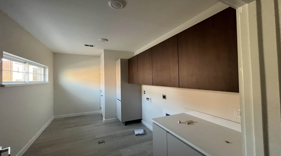 210 Veracruz Dr., Laredo, Texas 78045, 3 Bedrooms Bedrooms, 5 Rooms Rooms,2 BathroomsBathrooms,Residential,For Sale,210 Veracruz Dr.,20245013