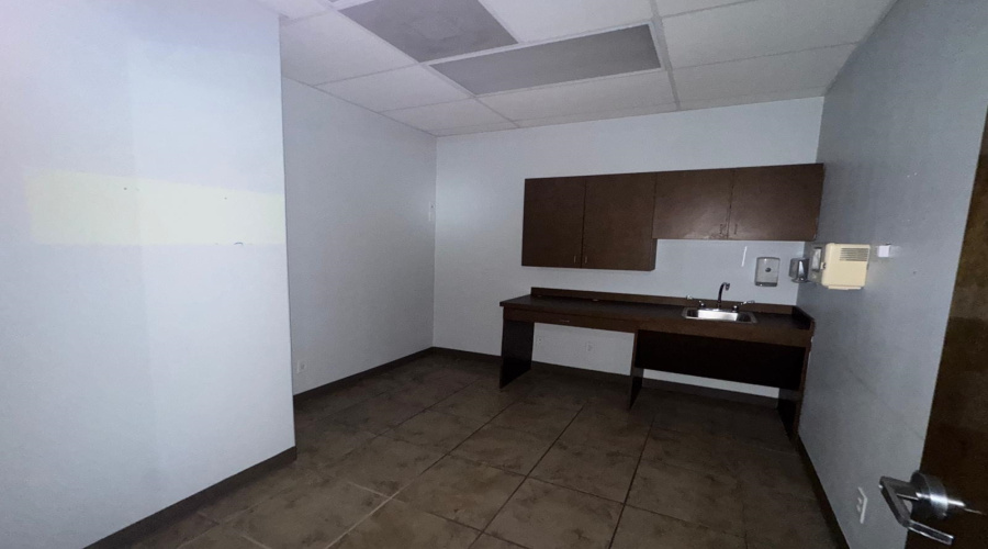 1405 Jacaman Rd, LAREDO, Texas 78045, 1 Room Rooms,2 BathroomsBathrooms,Commercial retail/office,For Rent,1405 Jacaman Rd,20253176 1405 Jacaman Rd, LAREDO, Texas 78045, 1 Room Rooms,2 BathroomsBathrooms,Commercial retail/office,For Rent,1405 Jacaman Rd,20253176