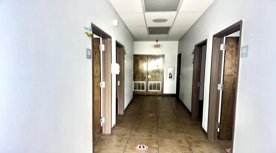 1405 Jacaman Rd, LAREDO, Texas 78045, 1 Room Rooms,2 BathroomsBathrooms,Commercial retail/office,For Rent,1405 Jacaman Rd,20253176 1405 Jacaman Rd, LAREDO, Texas 78045, 1 Room Rooms,2 BathroomsBathrooms,Commercial retail/office,For Rent,1405 Jacaman Rd,20253176