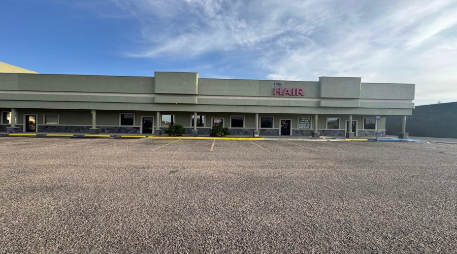 1405 Jacaman Rd, LAREDO, Texas 78045, 1 Room Rooms,2 BathroomsBathrooms,Commercial retail/office,For Rent,1405 Jacaman Rd,20253176 1405 Jacaman Rd, LAREDO, Texas 78045, 1 Room Rooms,2 BathroomsBathrooms,Commercial retail/office,For Rent,1405 Jacaman Rd,20253176
