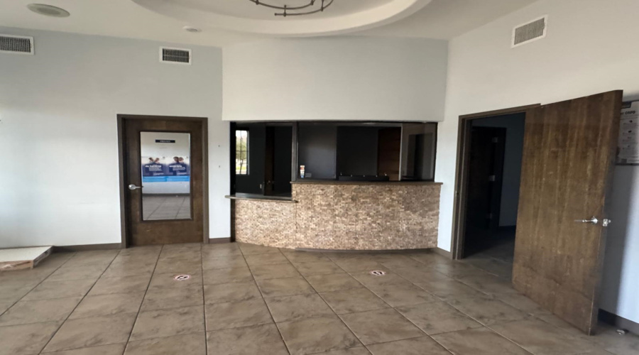 1405 Jacaman Rd, LAREDO, Texas 78045, 1 Room Rooms,2 BathroomsBathrooms,Commercial retail/office,For Rent,1405 Jacaman Rd,20253176 1405 Jacaman Rd, LAREDO, Texas 78045, 1 Room Rooms,2 BathroomsBathrooms,Commercial retail/office,For Rent,1405 Jacaman Rd,20253176