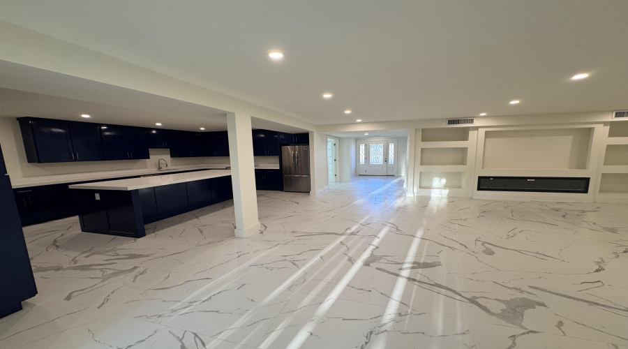 13 Royale Cir, Laredo, Texas 78041, 3 Bedrooms Bedrooms, 8 Rooms Rooms,2 BathroomsBathrooms,Residential,For Sale,13 Royale Cir,20251138