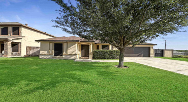 6101 Fraile Dr, Laredo, Texas 78043, 4 Bedrooms Bedrooms, 6 Rooms Rooms,2 BathroomsBathrooms,Residential,For Sale,6101 Fraile Dr,20252464