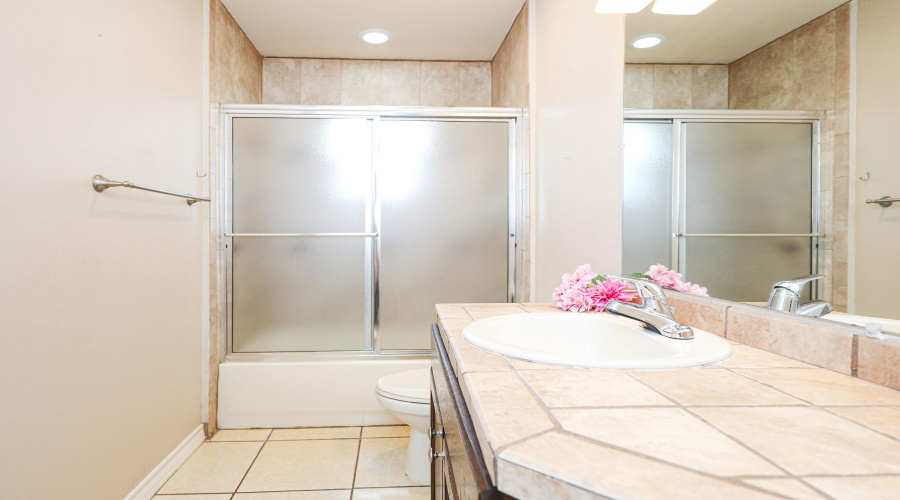 402 Cayman Ct, LAREDO, Texas 78041, 4 Bedrooms Bedrooms, 6 Rooms Rooms,2 BathroomsBathrooms,Residential,For Rent,402 Cayman Ct,20252981