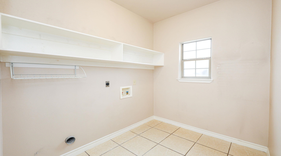 402 Cayman Ct, LAREDO, Texas 78041, 4 Bedrooms Bedrooms, 6 Rooms Rooms,2 BathroomsBathrooms,Residential,For Rent,402 Cayman Ct,20252981