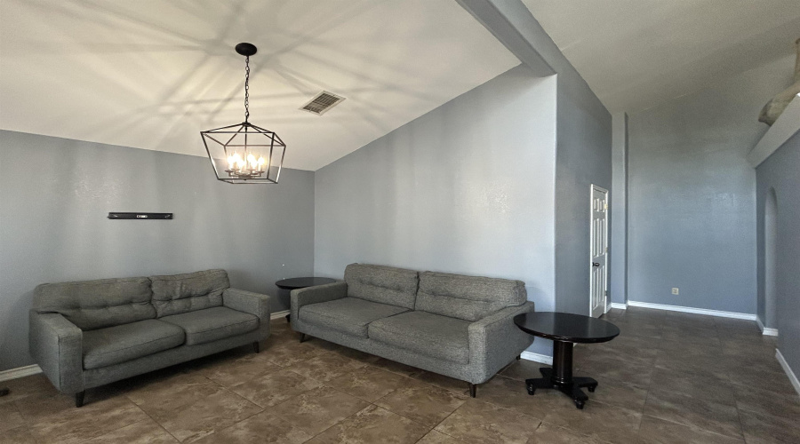 2719 1/2 Santa Clara St, Laredo, Texas 78046-5822, 3 Bedrooms Bedrooms, 8 Rooms Rooms,5 BathroomsBathrooms,Residential,For Sale,2719 1/2 Santa Clara St,20253015