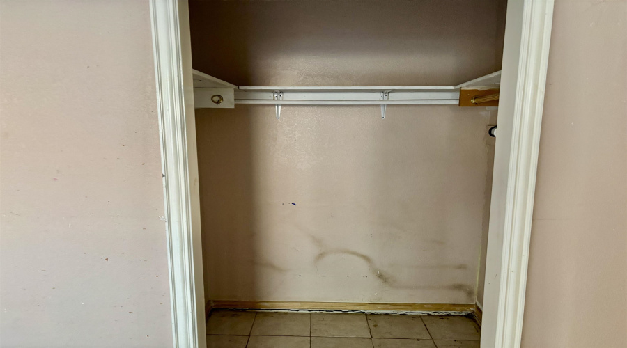 410 Grant St, Laredo, Texas 78040, 2 Bedrooms Bedrooms, 4 Rooms Rooms,1 BathroomBathrooms,Residential,For Sale,410 Grant St,20253018