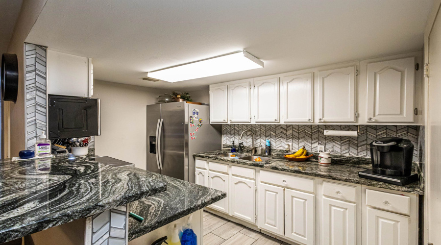 2502 E Montgomery St, Laredo, Texas 78043, 3 Bedrooms Bedrooms, 7 Rooms Rooms,3 BathroomsBathrooms,Residential,For Sale,2502 E Montgomery St,20253065