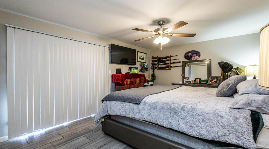 2502 E Montgomery St, Laredo, Texas 78043, 3 Bedrooms Bedrooms, 7 Rooms Rooms,3 BathroomsBathrooms,Residential,For Sale,2502 E Montgomery St,20253065