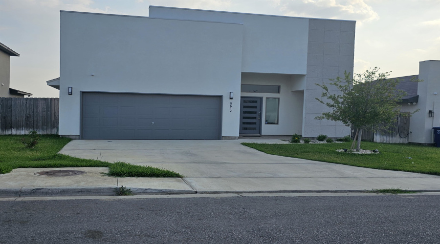 5412 Capilla St., laredo, Texas 78046, 3 Bedrooms Bedrooms, 5 Rooms Rooms,2 BathroomsBathrooms,Residential,For Rent,5412 Capilla St.,20253069