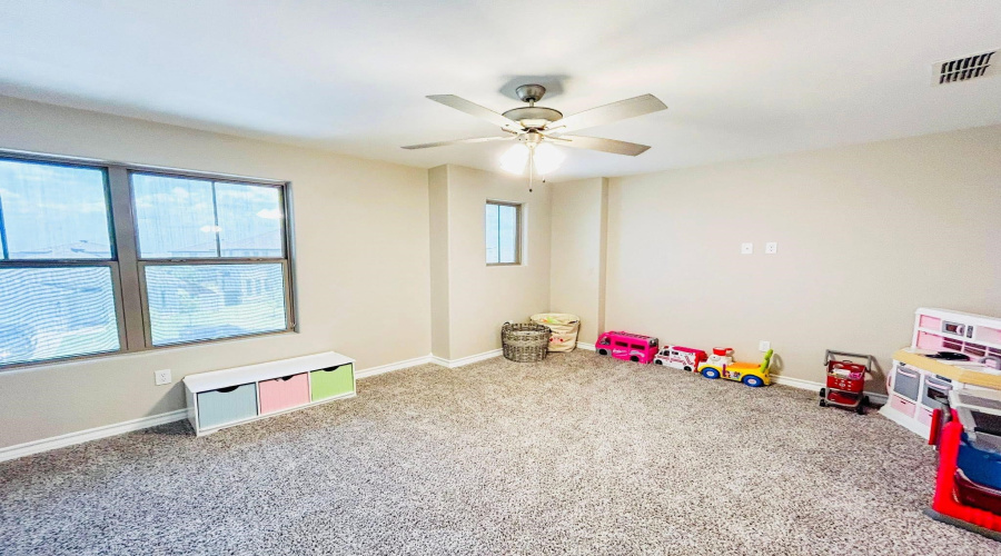 1622 Alborada Dr., LAREDO, Texas 78045, 4 Bedrooms Bedrooms, 6 Rooms Rooms,2 BathroomsBathrooms,Residential,For Sale,1622 Alborada Dr.,20253073