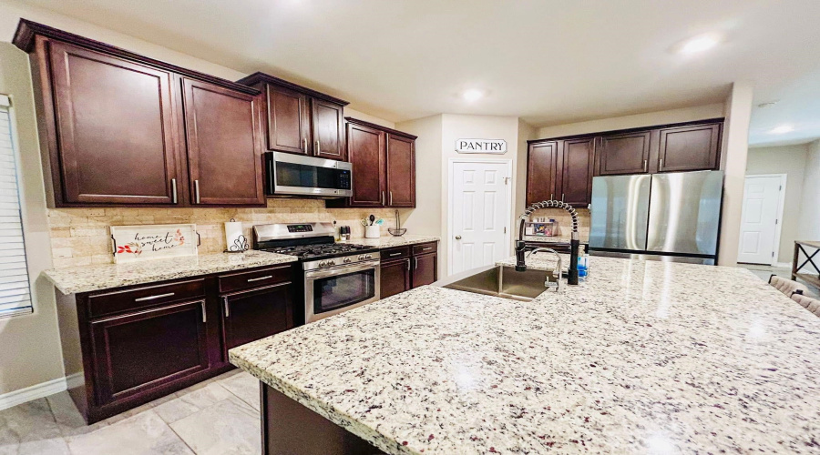 1622 Alborada Dr., LAREDO, Texas 78045, 4 Bedrooms Bedrooms, 6 Rooms Rooms,2 BathroomsBathrooms,Residential,For Sale,1622 Alborada Dr.,20253073