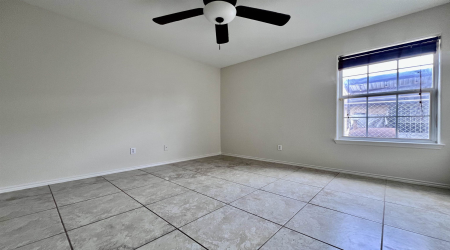 3619 Aguanieve Dr., Laredo, Texas 78046, 3 Bedrooms Bedrooms, 6 Rooms Rooms,2 BathroomsBathrooms,Residential,For Sale,3619 Aguanieve Dr.,20253085