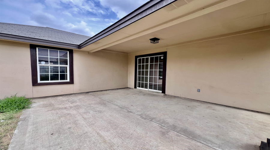 3619 Aguanieve Dr., Laredo, Texas 78046, 3 Bedrooms Bedrooms, 6 Rooms Rooms,2 BathroomsBathrooms,Residential,For Sale,3619 Aguanieve Dr.,20253085