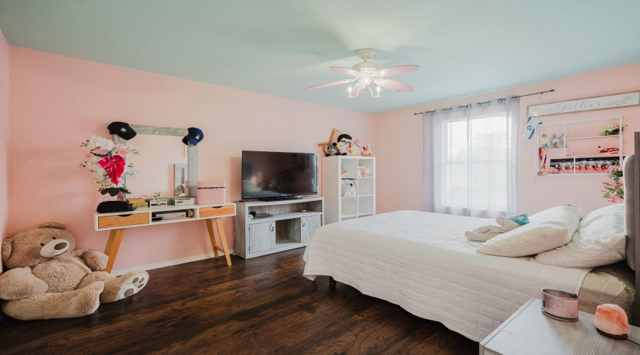 13126 Entrada Lp, Laredo, Texas 78045, 4 Bedrooms Bedrooms, 4 Rooms Rooms,2 BathroomsBathrooms,Residential,For Rent,13126 Entrada Lp,20253092