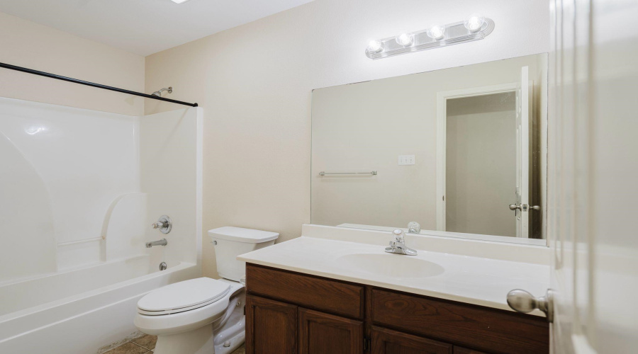 13126 Entrada Lp, Laredo, Texas 78045, 4 Bedrooms Bedrooms, 4 Rooms Rooms,2 BathroomsBathrooms,Residential,For Rent,13126 Entrada Lp,20253092