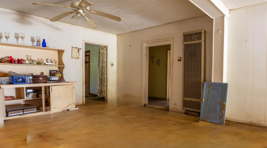 1724 Craig Ave., Corpus Christi, Texas 78404-3542, 2 Bedrooms Bedrooms, 4 Rooms Rooms,1 BathroomBathrooms,Residential,For Sale,1724 Craig Ave.,20253110